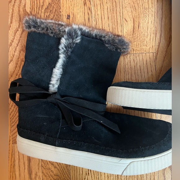 TOMS Vista Boots Black Faux Fur Size 9 - Picture 10 of 11